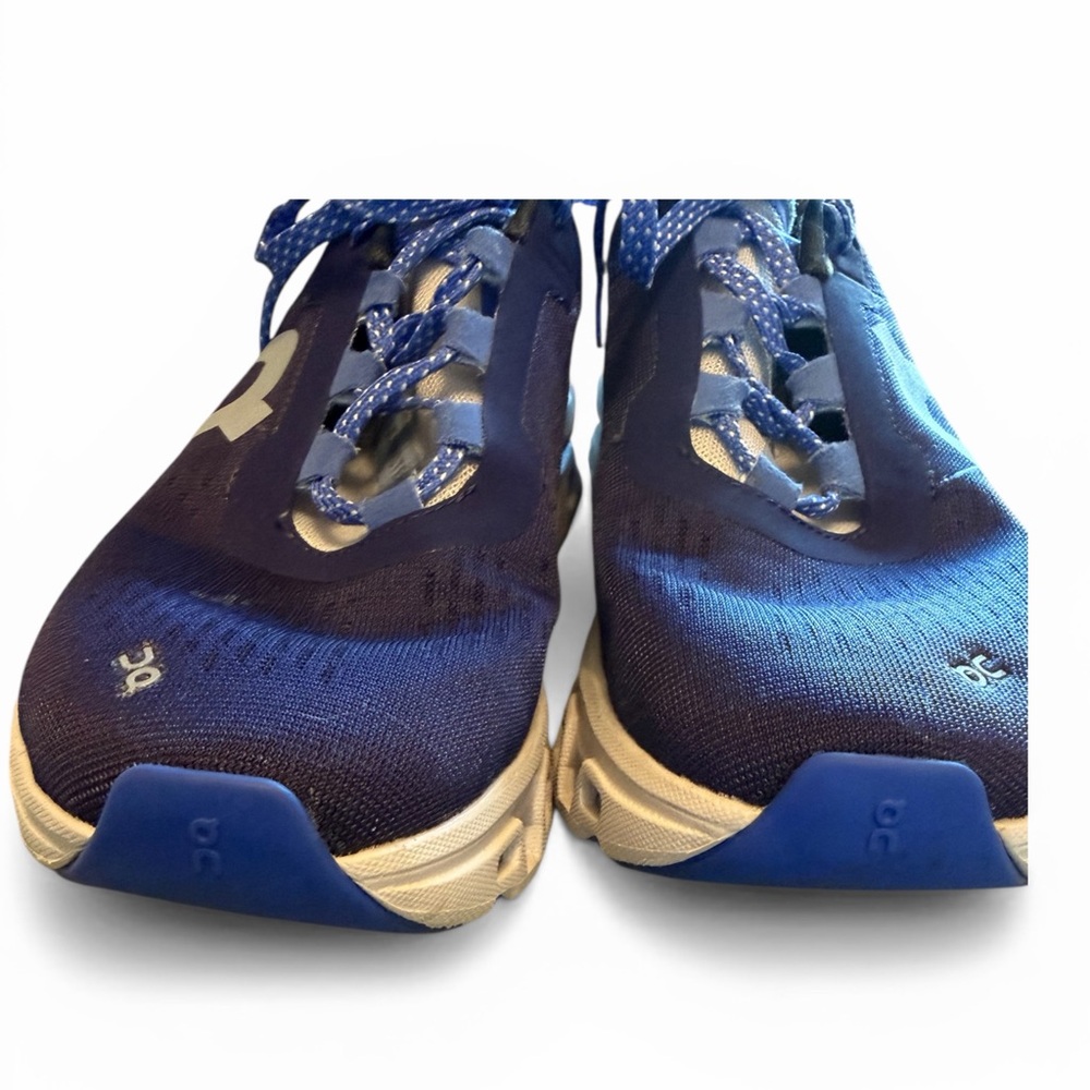 On Cloudwomen Running Shoes in Navy Blue - Picture 3 of 7